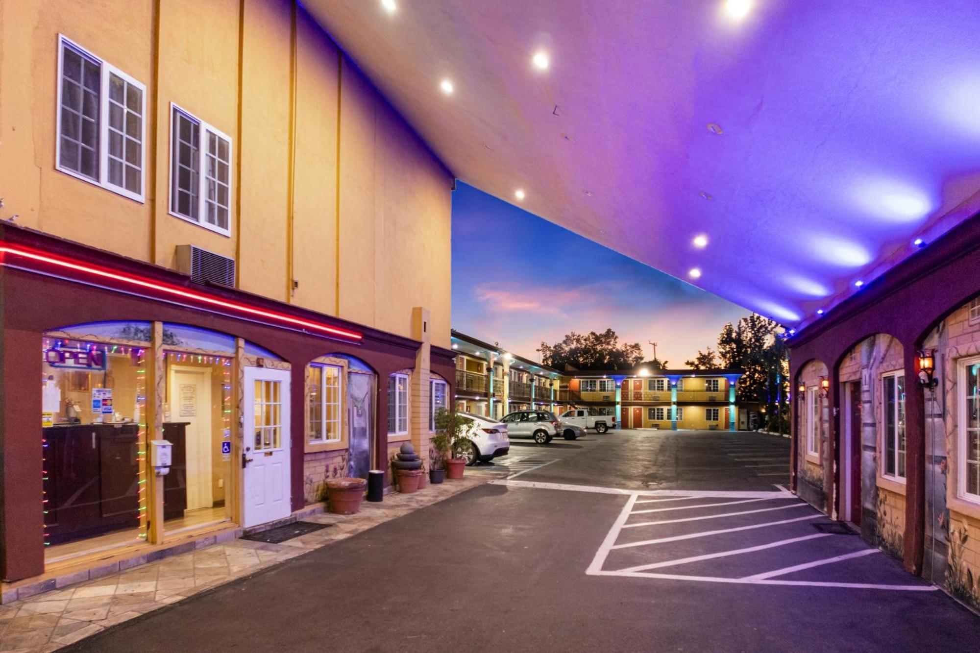 Sky Palm Motel - Orange Ngoại thất bức ảnh